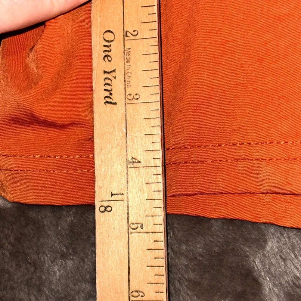 Nike Woven Cargo Shorts Women XS Orange Loose Fit High Rise Elastic Waist Swoosh